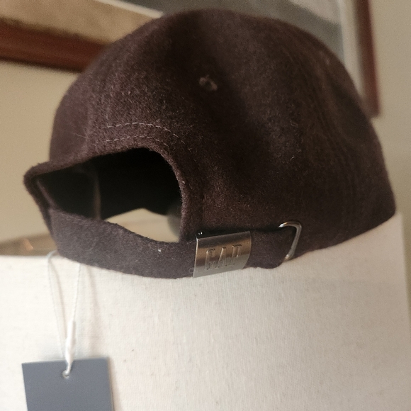 GAP Wool Blend Chocolate Brown Adjustable Hat - Picture 3 of 4